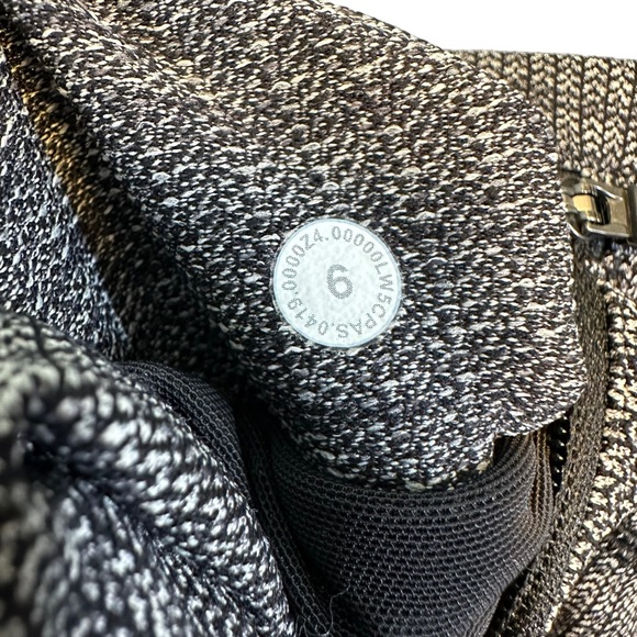 Lululemon | Speed Up Tight Full On Luxtreme Luon Variegated Knit Black Size 6 - Picture 11 of 15